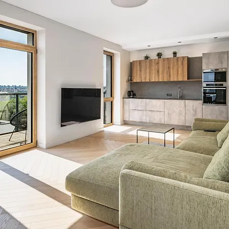 Modern Center Lejlighed